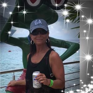 Meet your Posher, Lynn